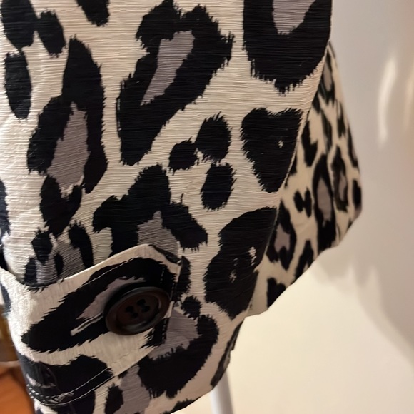 Silk Gray and Black Leopard Print Jacket by A. Giannetti / Size Large - Picture 5 of 10